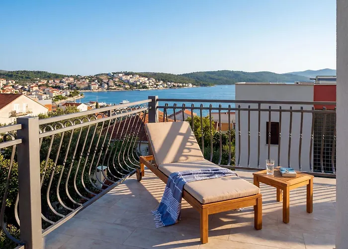 Attila Trogir